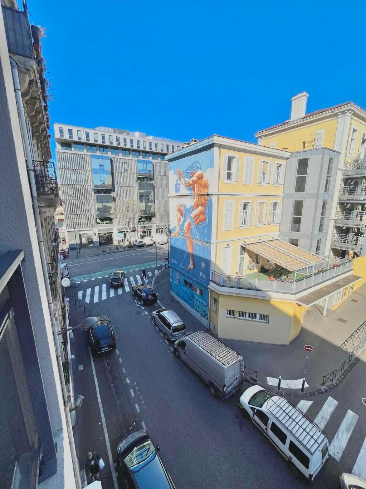 Le 13Or - Appartement De Charme En Plein Centre Ville Avec Parking Et Jolie Terrasse - Panier Joliette Vieux Port Marseille Bagian luar foto