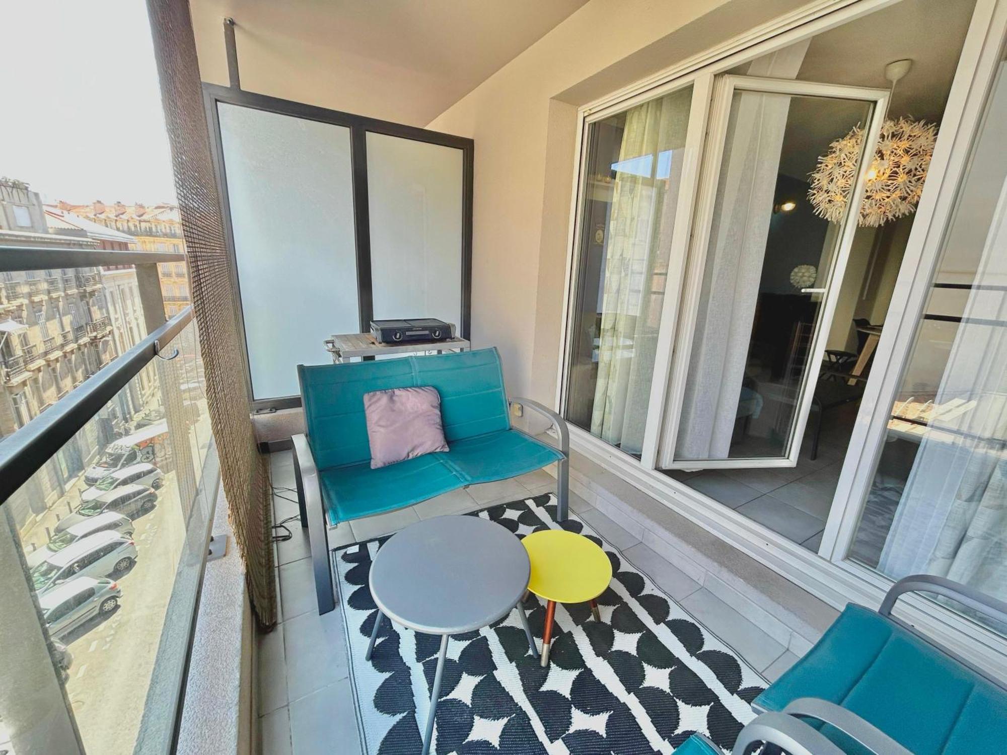 Le 13Or - Appartement De Charme En Plein Centre Ville Avec Parking Et Jolie Terrasse - Panier Joliette Vieux Port Marseille Bagian luar foto